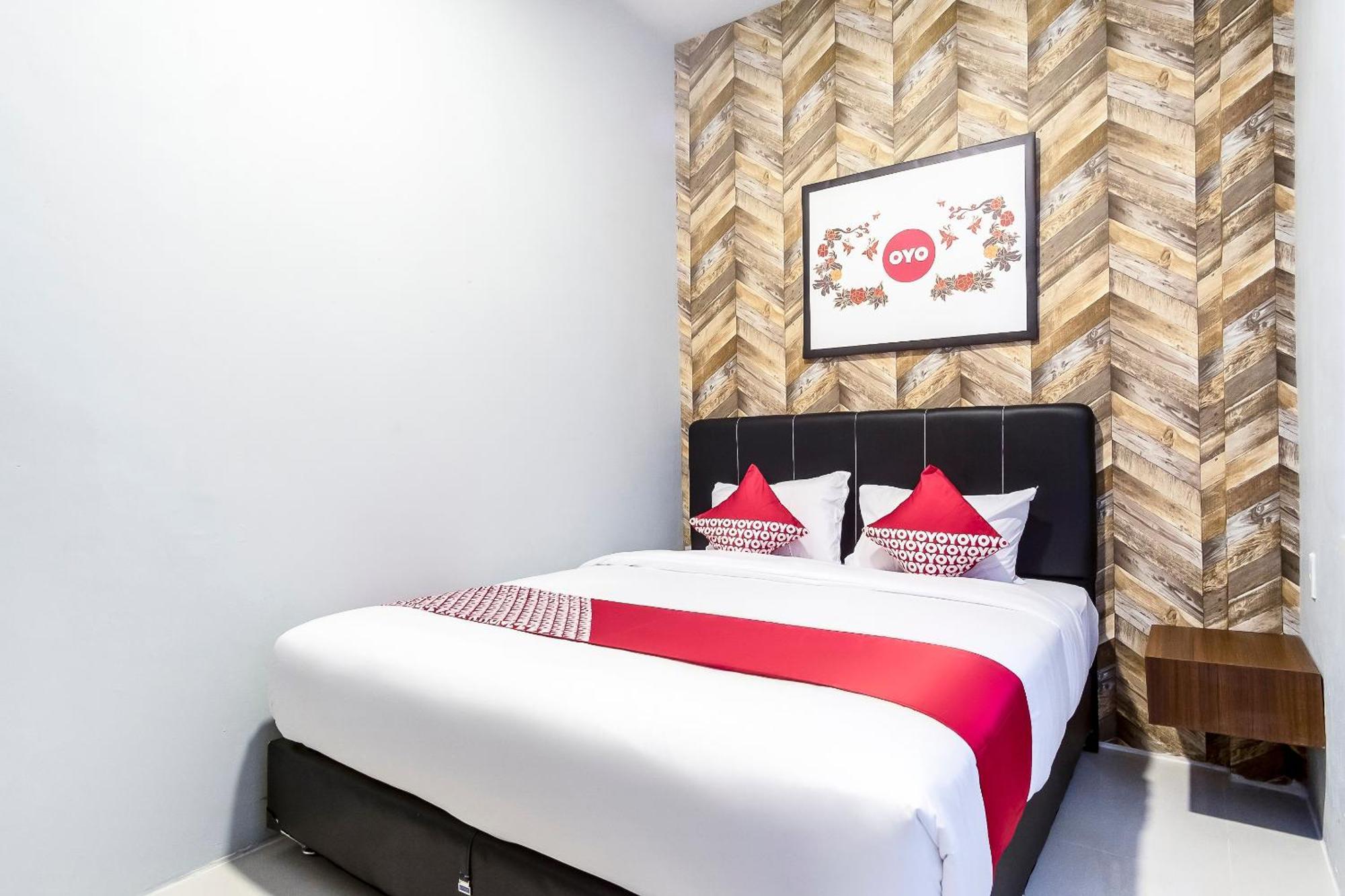 Super Oyo 360 Mangaan Residence Medan Esterno foto